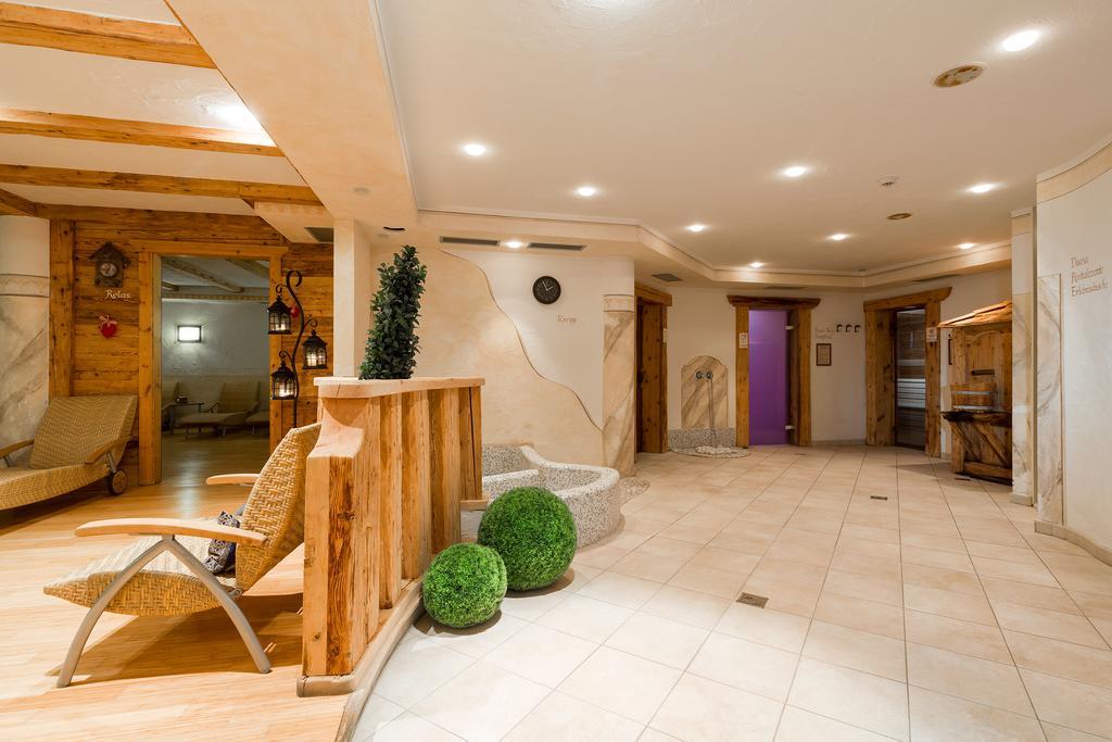 Hotel Bel Sit Corvara In Badia Exterior photo